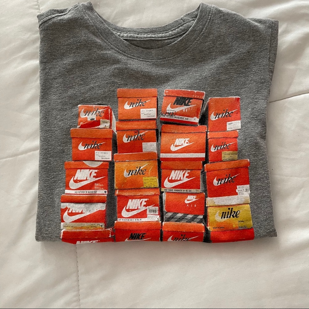 Nike T